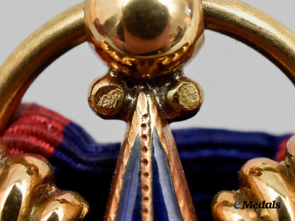 vatican,_papal_state._a_cased_order_of_pope_pius_i_x,_i_i_i._class_knight,_type_i,_c.1880___m_n_c9230-_recovered