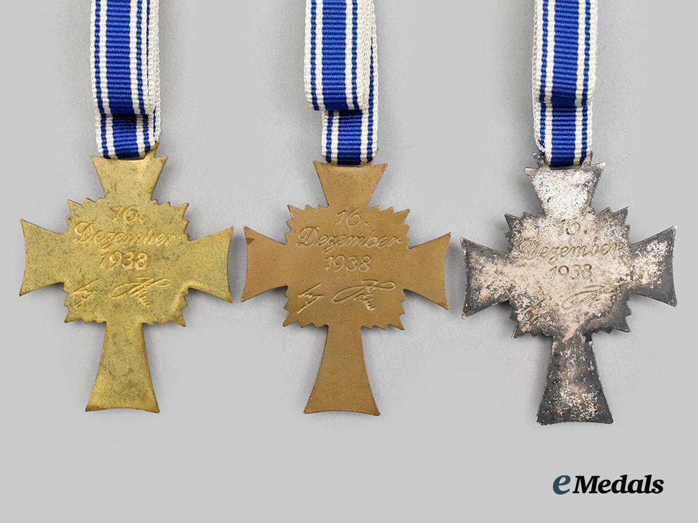 germany,_third_reich._a_mixed_lot_of_honour_crosses_of_the_german_mother,_all_grades___m_n_c9258