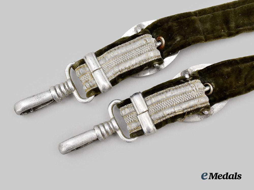 germany,_heer._an_officer’s_dagger_hanger___m_n_c9262