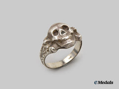 Germany, Wehrmacht. A Totenkopf Ring in Silver