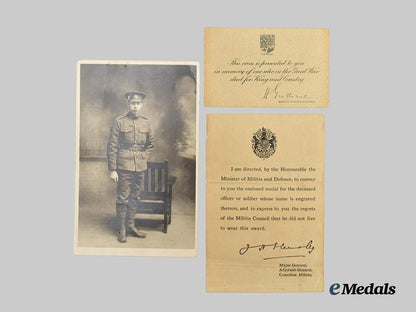 canada,_c_e_f._a_first_war_group_to_pte._stanley_barr,_k_i_a_at_lens,_august231917___m_n_c9285