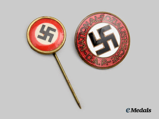 germany,_n_s_d_a_p._a_pair_of_membership_badges___m_n_c9312-(1)