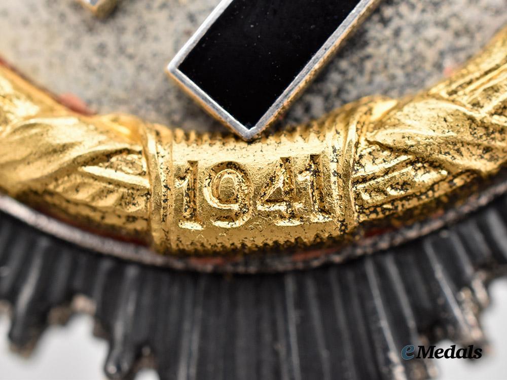 germany,_federal_republic._a_german_cross_in_gold,_early_exhibition_example_by_rudolf_souval___m_n_c9333