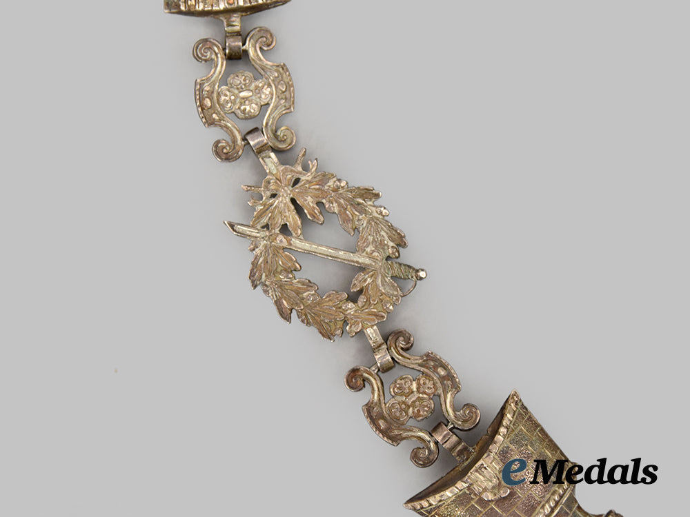 portugal,_kingdom._an_order_of_the_tower_and_sword,_grand_collar___m_n_c9392