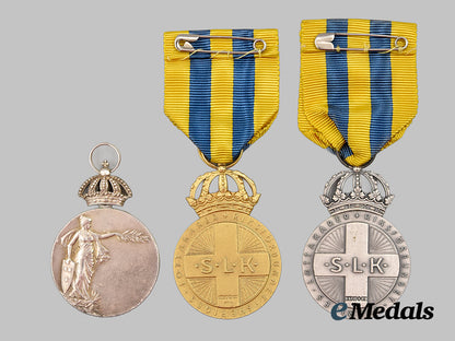 sweden,_kingdom._three_medals___m_n_c9396