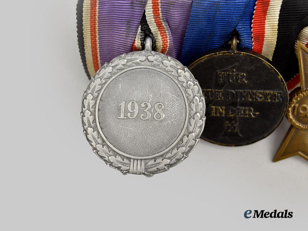 germany,_third_reich._a_medal_bar_for_military,_s_s,_and_civil_service___m_n_c9410