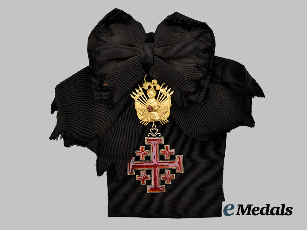 vatican,_papal_state._an_order_of_the_holy_sepulchre_of_jerusalem,_grand_cross,_c.1930___m_n_c9433