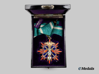 japan,_imperial._an_order_of_the_golden_kite,_i_i_i_class_commander_with_case___m_n_c9438