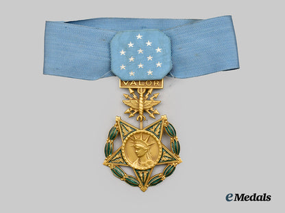 united_states._an_air_force_medal_of_honor___m_n_c9440