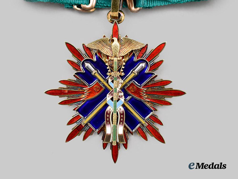 japan,_imperial._an_order_of_the_golden_kite,_i_i_i_class_commander_with_case___m_n_c9445