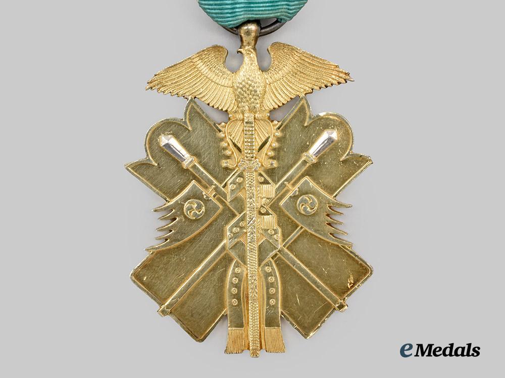 japan,_imperial._an_order_of_the_golden_kite,_v_i_class_in_case___m_n_c9454