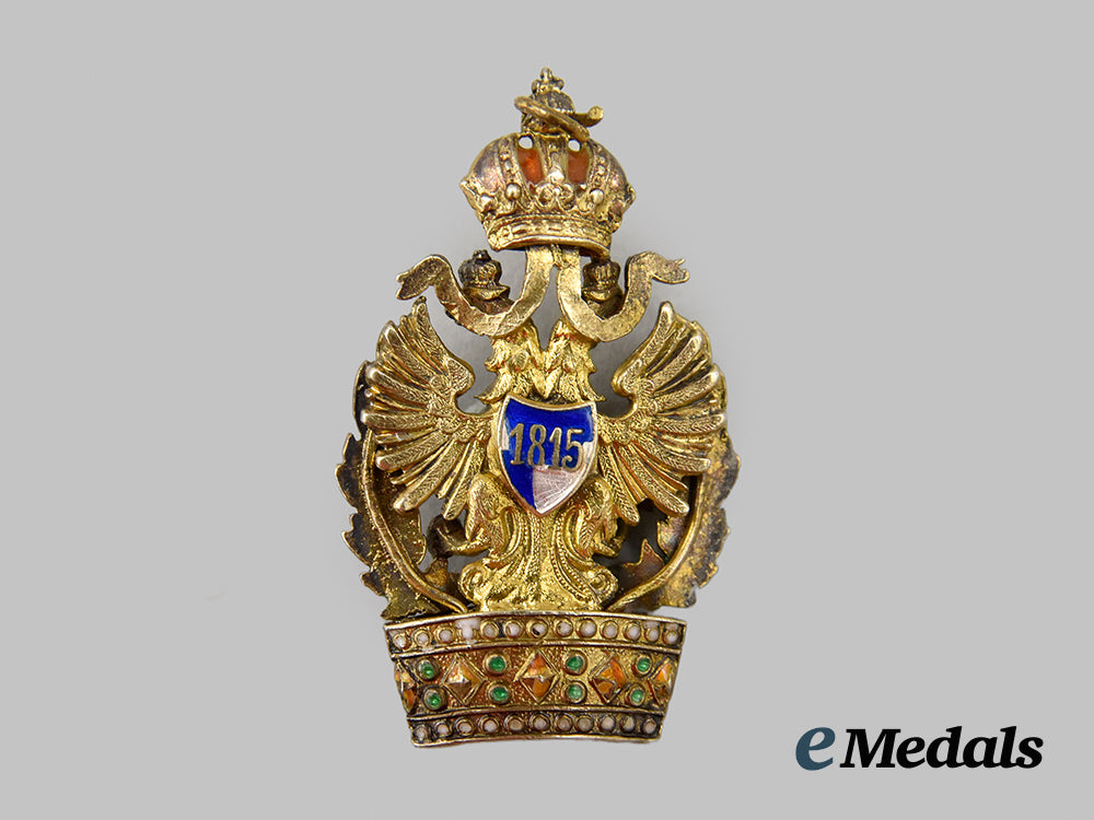austria,_empire._an_imperial_order_of_the_iron_crown_with_war_decoration,_large_miniature,_c.1917___m_n_c9464