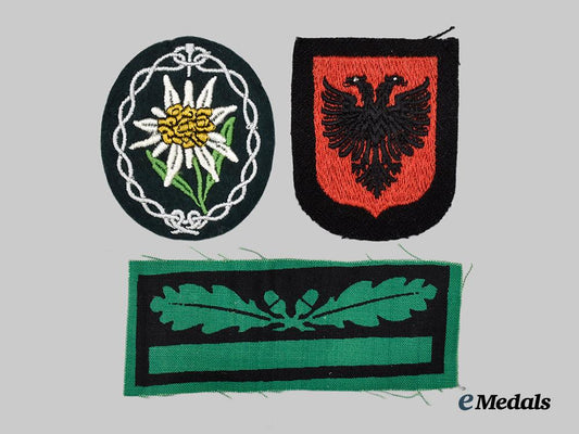 germany,_wehrmacht._a_mixed_lot_of_insignia___m_n_c9472