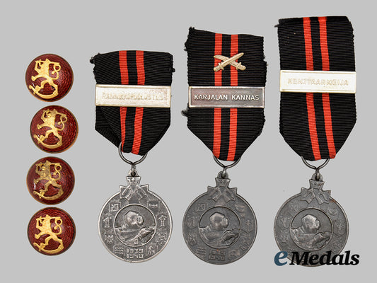 finland,_republic._a_lot_of_winter_war_medals_and_buttons.___m_n_c9479