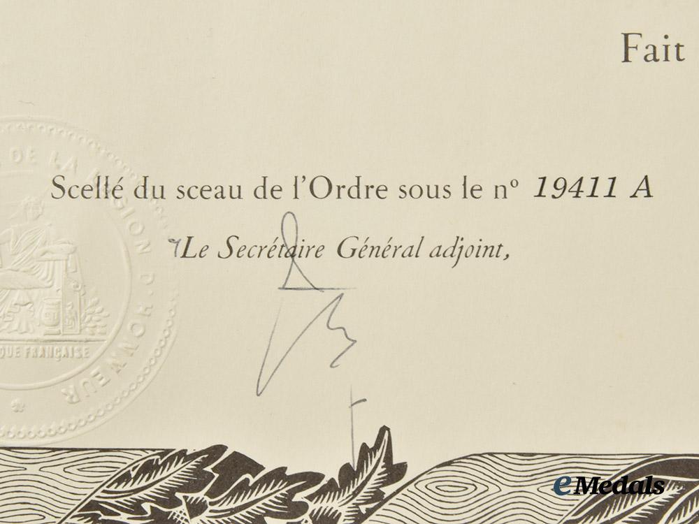 france,_republic._a_legion_of_honour_medal_bar_with_document_to_lieutenant-_colonel_hubert_gautret_de_la_moriciere,_foreign_cavalry,1977.___m_n_c9486