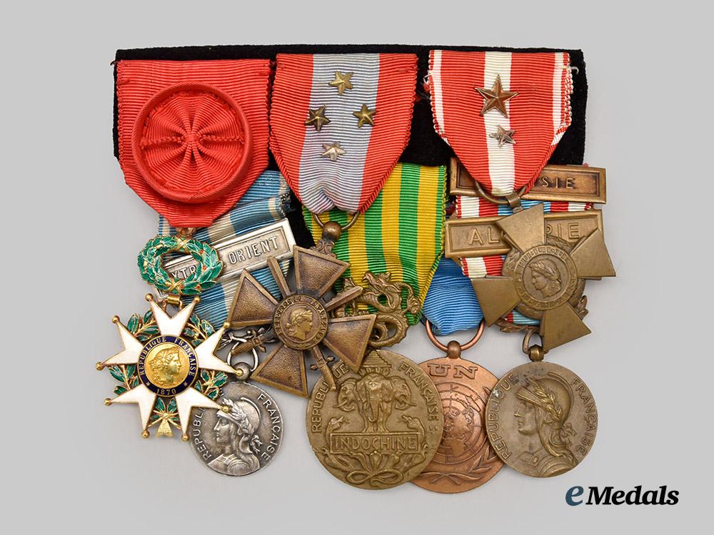 france,_republic._a_legion_of_honour_medal_bar_with_document_to_lieutenant-_colonel_hubert_gautret_de_la_moriciere,_foreign_cavalry,1977.___m_n_c9488