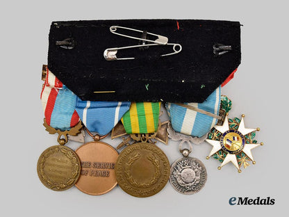 france,_republic._a_legion_of_honour_medal_bar_with_document_to_lieutenant-_colonel_hubert_gautret_de_la_moriciere,_foreign_cavalry,1977.___m_n_c9491