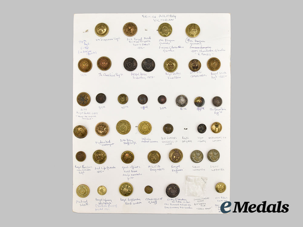 united_kingdom._a_collection_of_regmental_and_military_buttons___m_n_c9503