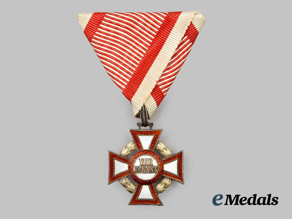 austria,_empire._a_military_merit_cross,_i_i_i_class_with_war_decoration,_cased___m_n_c9549