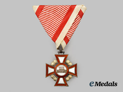 austria,_empire._a_military_merit_cross,_i_i_i_class_with_war_decoration,_cased___m_n_c9549