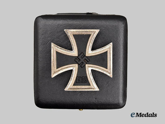 germany,_wehrmacht._a1939_iron_cross_i_class,_with_case,_by_c._f._zimmermann___m_n_c9556