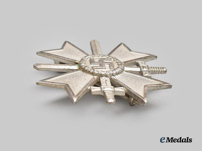germany,_wehrmacht._a_war_merit_cross_i_class_with_swords,_by_c._e._juncker___m_n_c9578