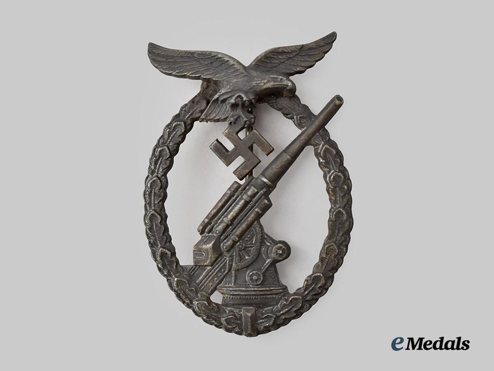 germany,_luftwaffe._a_flak_badge,_by_steinhauer&_lück___m_n_c9580
