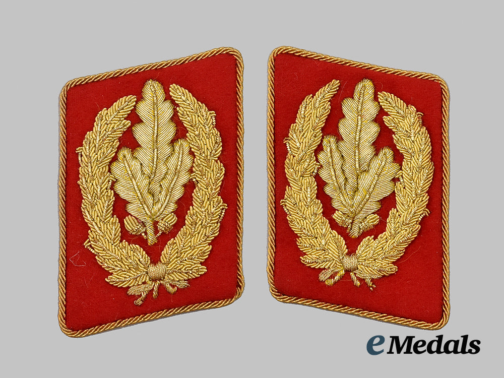 germany,_s_a._a_rare_and_mint_stabschef_collar_tabs___m_n_c9590