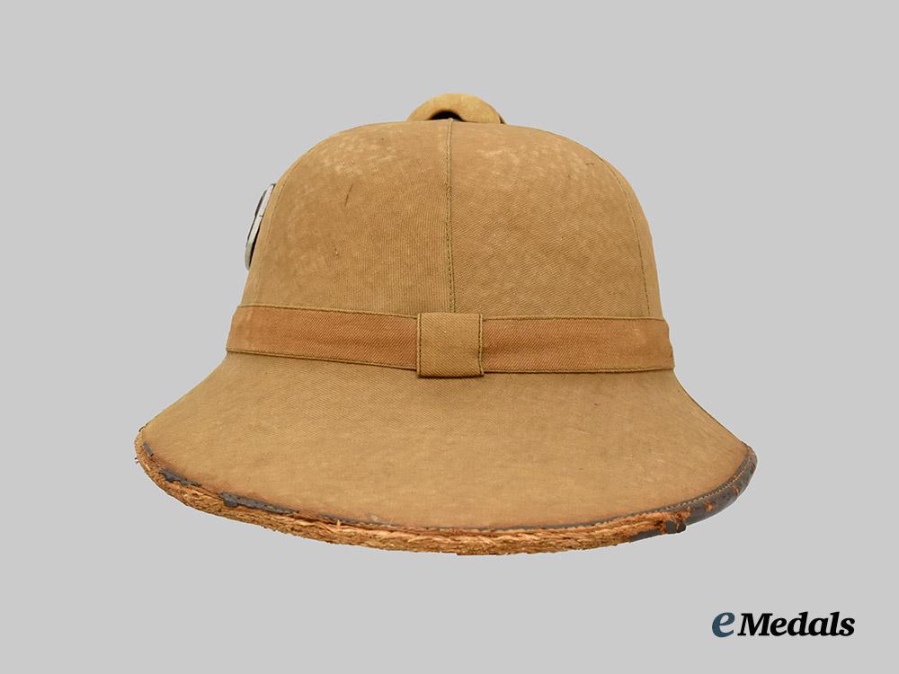 germany,_heer._a_tropical_pith_helmet,_first_pattern,_by_b._k.___m_n_c9603