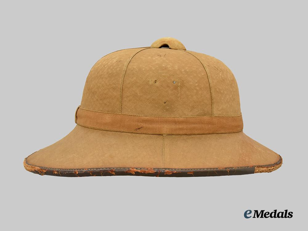 germany,_heer._a_tropical_pith_helmet,_first_pattern,_by_b._k.___m_n_c9606