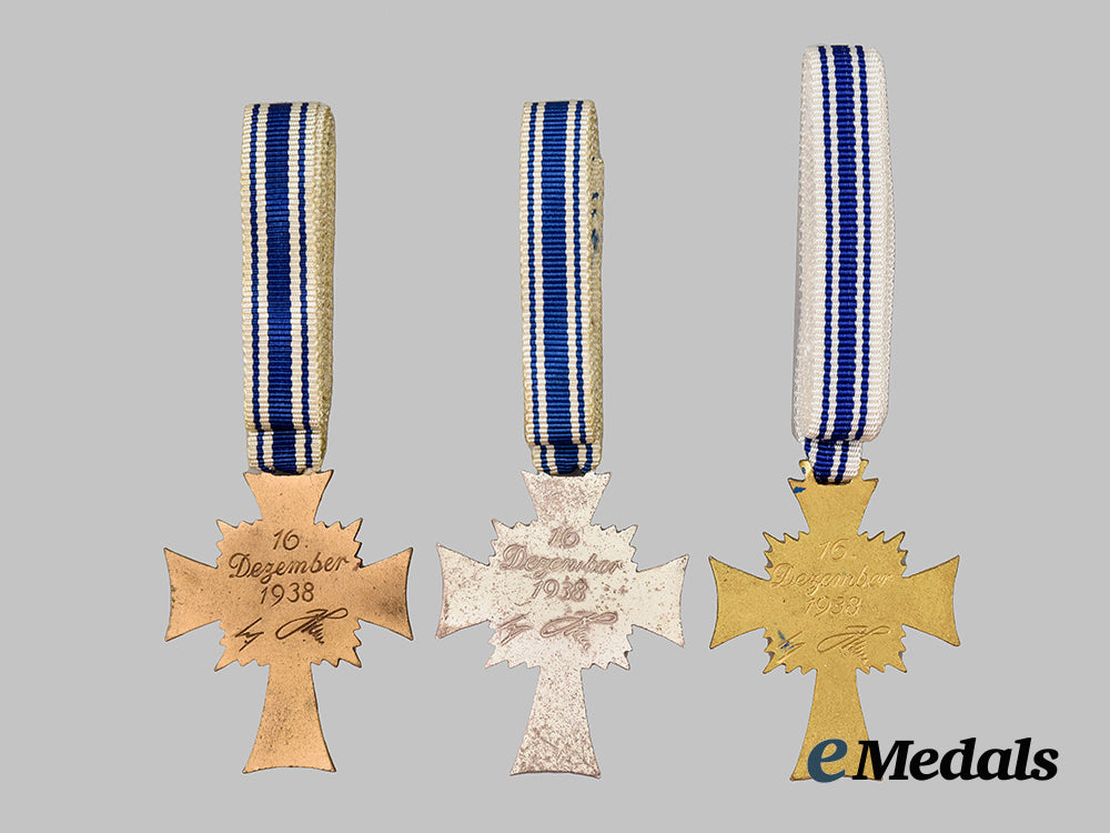 germany,_third_reich._a_mixed_lot_of_honour_crosses_of_the_german_mother,_all_grades___m_n_c9614