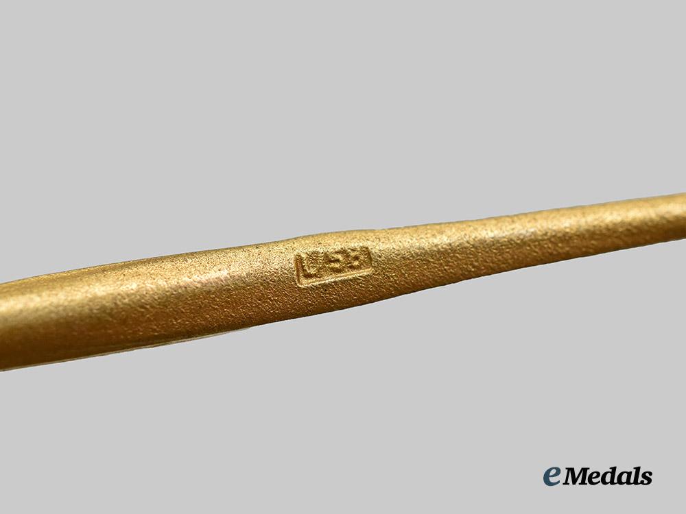 germany,_federal_republic._a_spanish_cross_with_swords,_gold_grade_by_rudolf_souval,_exhibition_example_c.1960___m_n_c9619