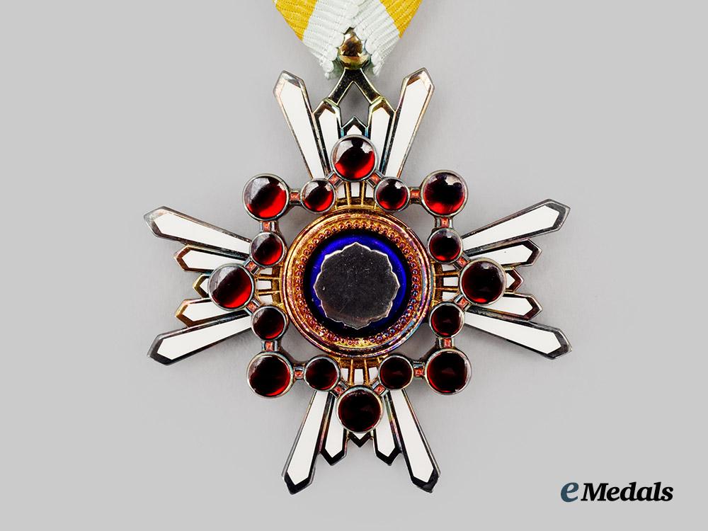 japan,_empire._an_order_of_the_sacred_treasure,_fifth_class_with_case___m_n_c9626