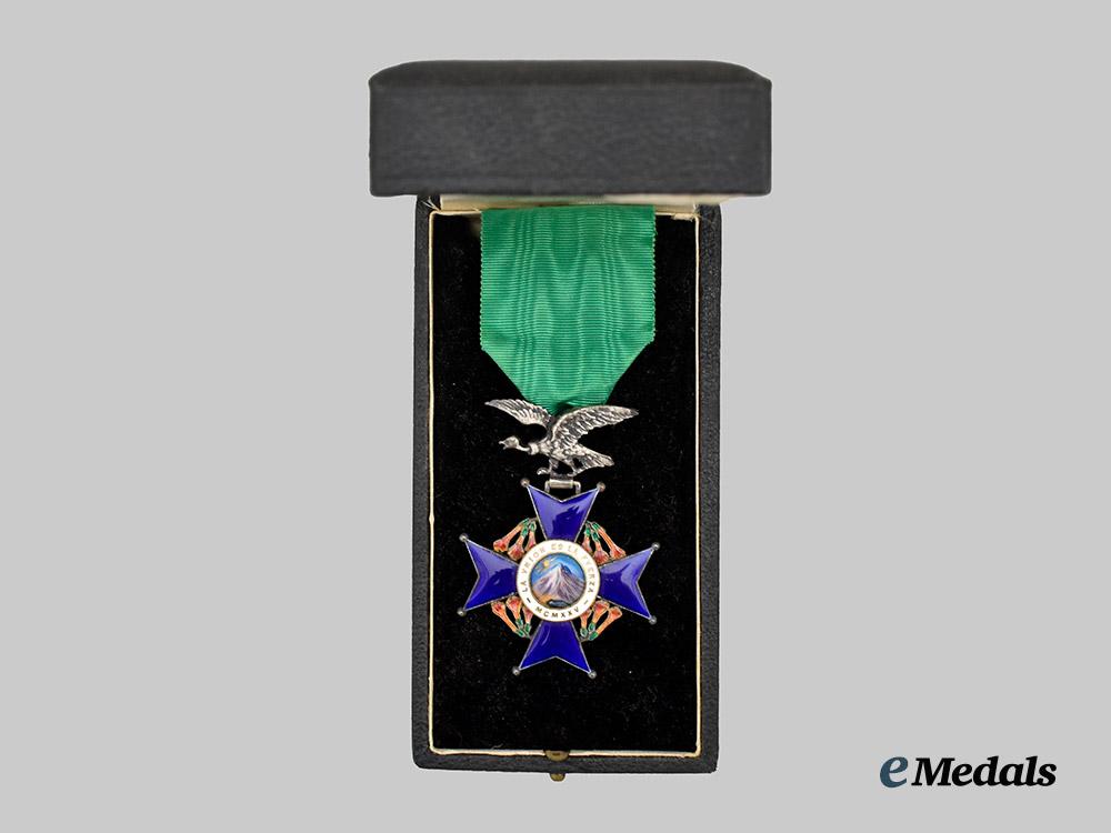 bolivia,_republic._a_national_order_of_the_andean_condor,_knight_in_case___m_n_c9631