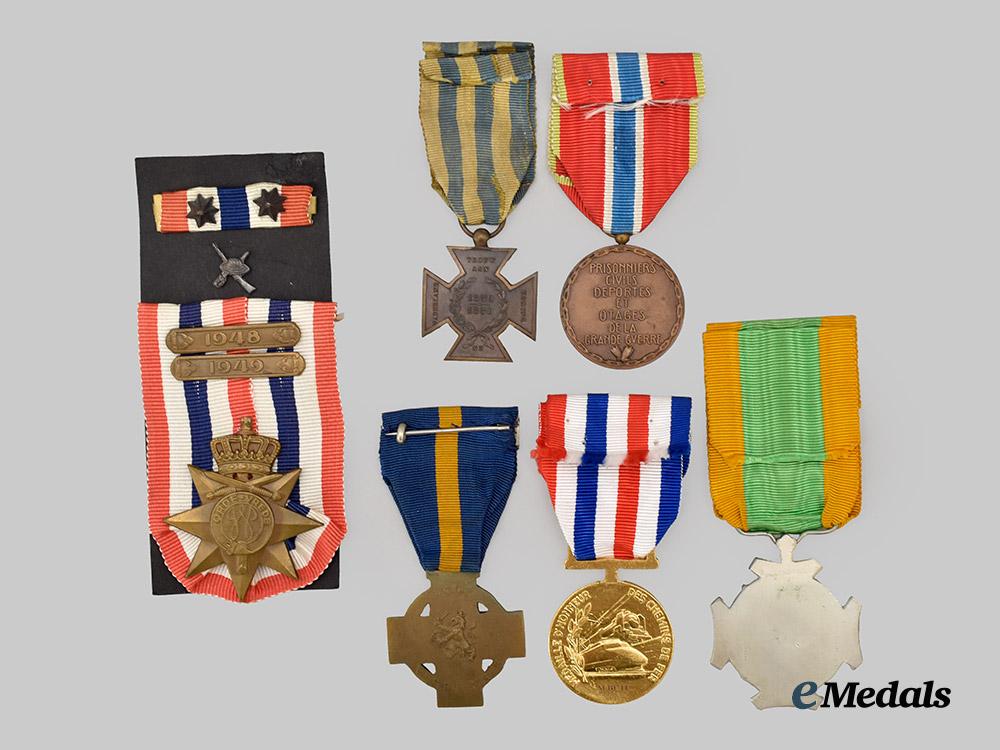 netherlands,_france._a_lot_of_six_medals___m_n_c9670