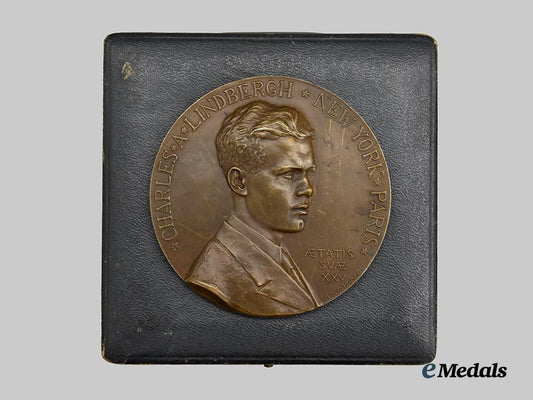 united_states._a_cased_charles_lindbergh_solo_atlantic_flight_table_medal,_c.1977___m_n_c9808