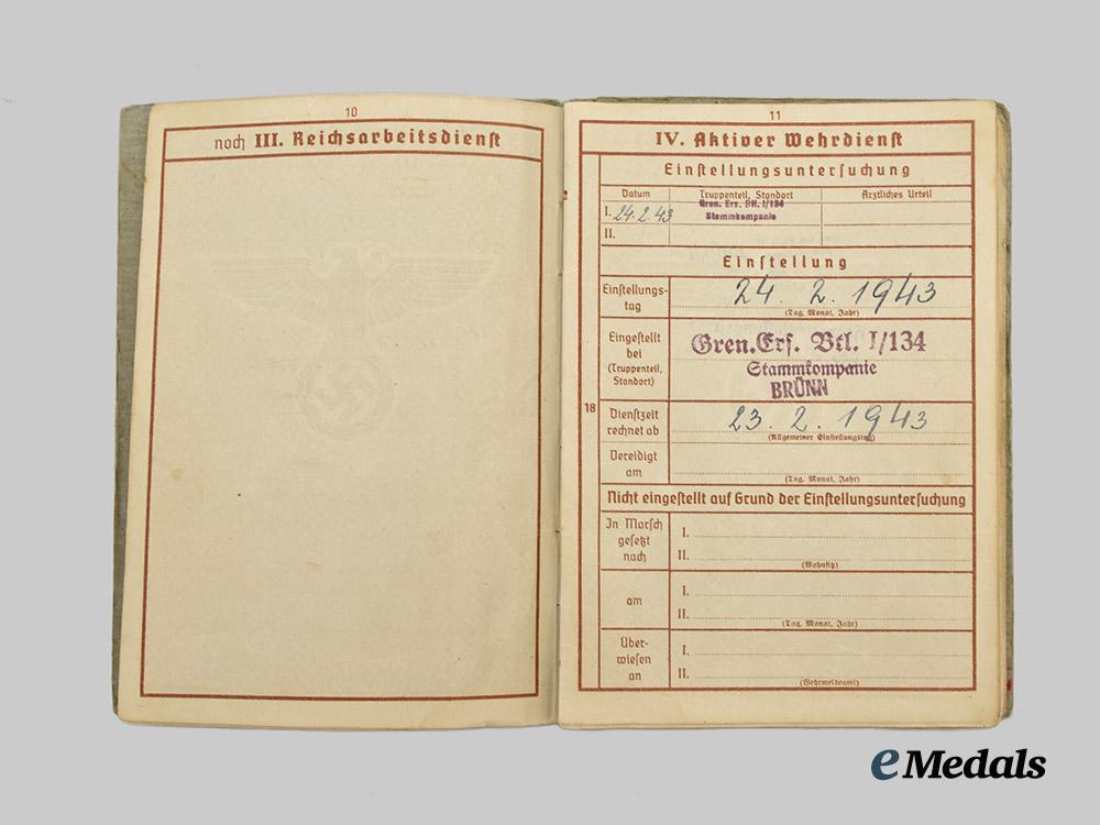germany,_wehrmacht._a_mixed_lot_of_wehrpässe___m_n_c9860