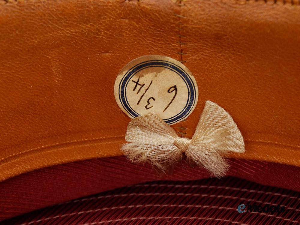 united_kingdom._a_second_war_royal_engineers_officer’s_visor_cap___m_n_c9861