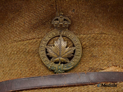 canada,_commonwealth._a_second_war_canadian_garrison_regiment_visor_cap___m_n_c9872