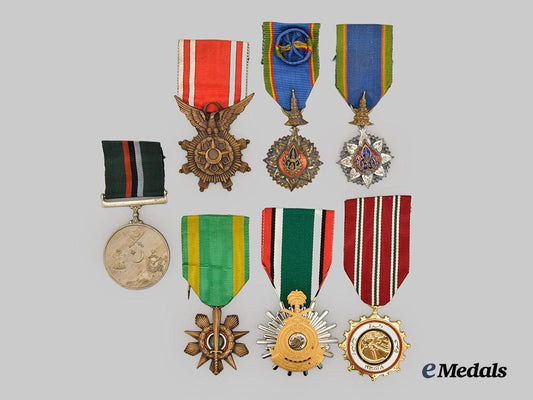 syria,_thailand._a_mixed_lot_of_decorations___m_n_c9873