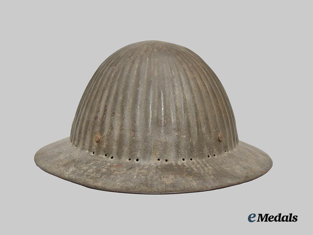 portugal._a_first_war_portuguese_model1916_helmet___m_n_c9887