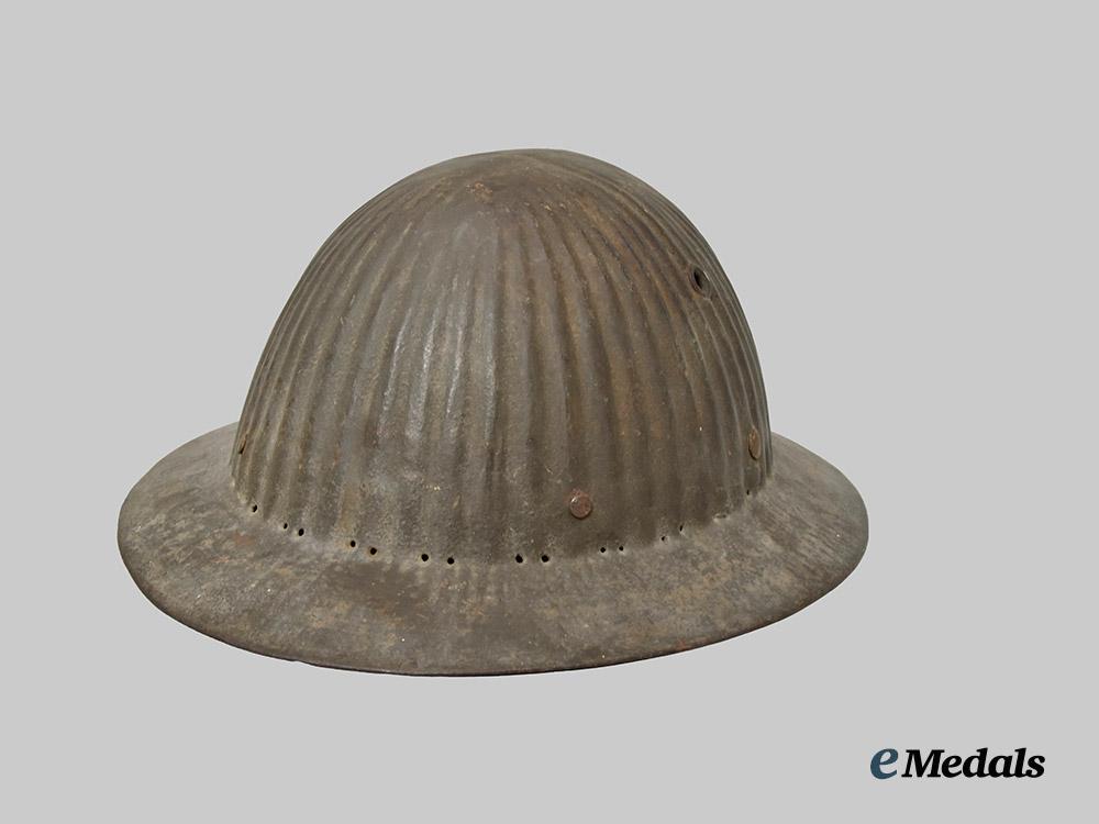portugal._a_first_war_portuguese_model1916_helmet___m_n_c9889