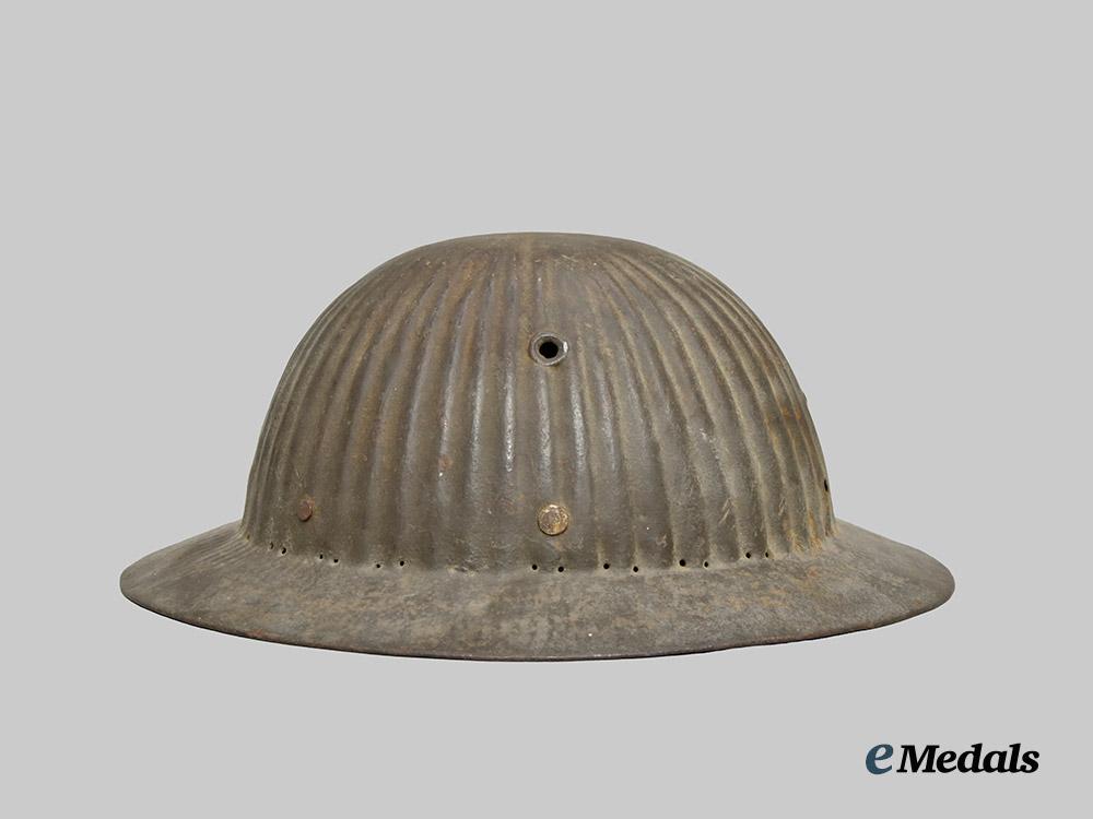 portugal._a_first_war_portuguese_model1916_helmet___m_n_c9891