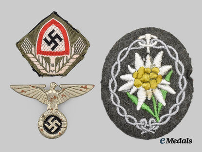 germany,_third_reich._a_mixed_lot_of_uniform_insignia___m_n_c9898