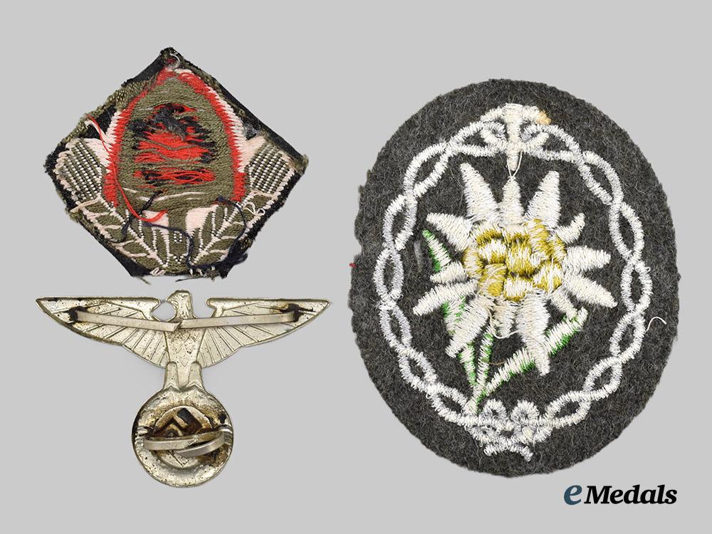 germany,_third_reich._a_mixed_lot_of_uniform_insignia___m_n_c9899