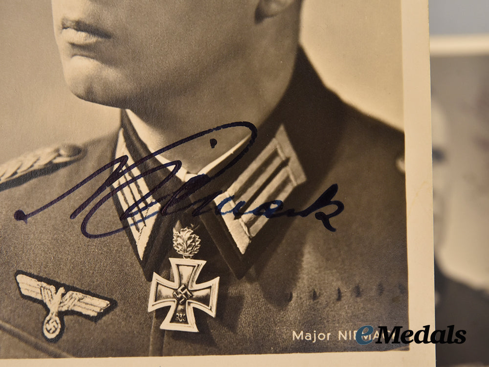 germany,_wehrmacht._a_pair_of_signed_knight’s_cross_recipient_postcards___m_n_c9906