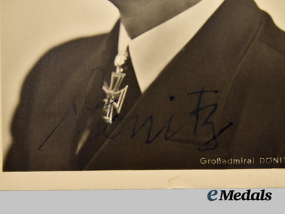 germany,_kriegsmarine._a_signed_postcard_of_großadmiral_karl_dönitz___m_n_c9925
