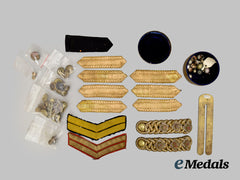 United Kingdom. A Lot of Buttons, Insignia Patches and Shoulder Boards