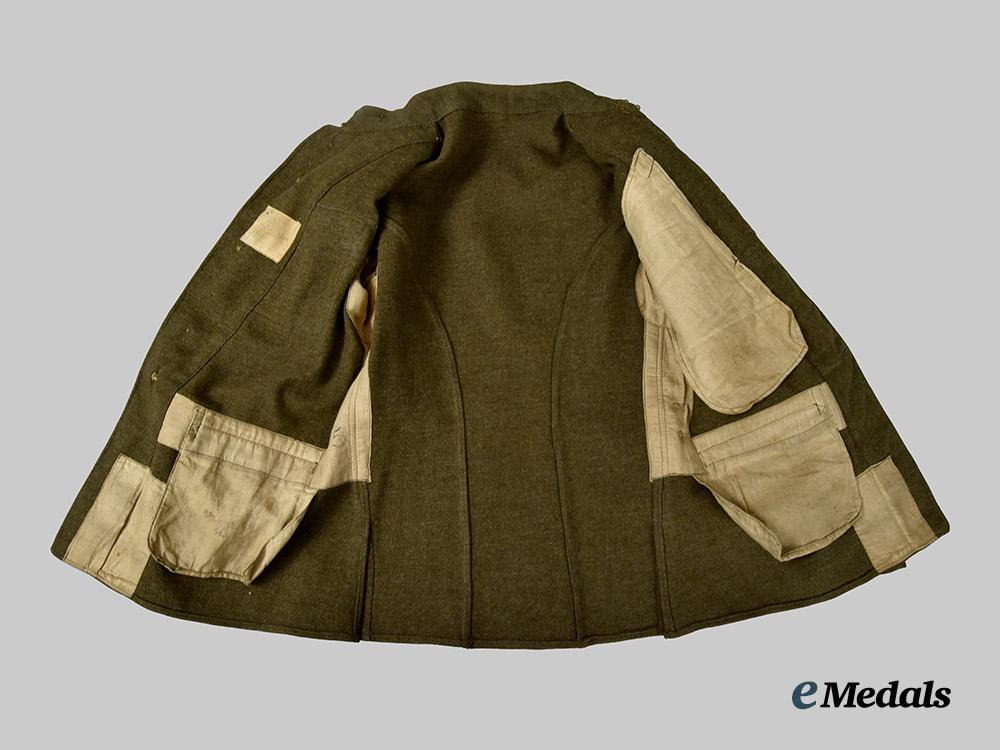 canada,_c_e_f._a_pre_first_war_service_tunic_to_sgt._chamberlain,_canadian_garrison_regiment___m_n_c9962