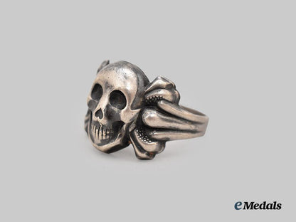 germany,_wehrmacht._a_commemorative_totenkopf_ring_in_silver___m_n_c9964